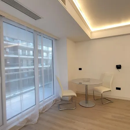 White Titanic Sunshine * Navodari