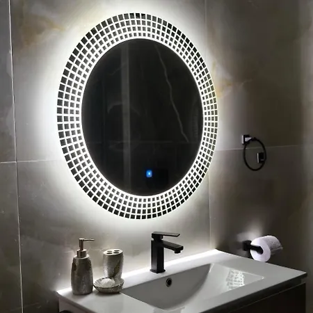 Apartment White Titanic Sunshine Navodari