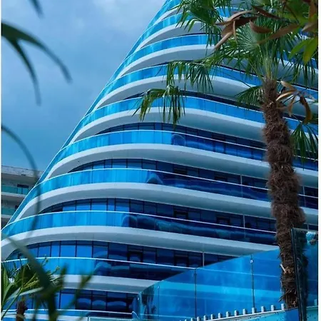 Apartment White Titanic Sunshine