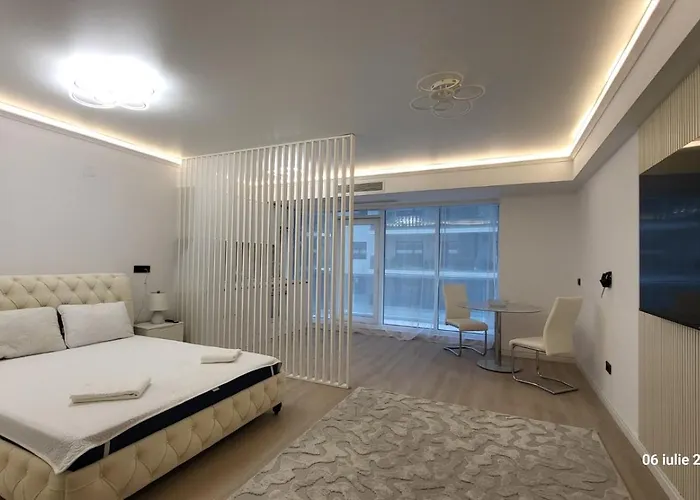 Daire White Titanic Sunshine *