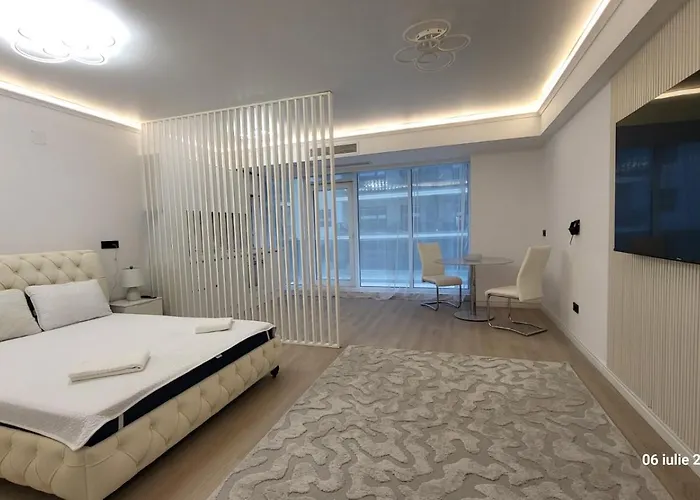 Daire White Titanic Sunshine *